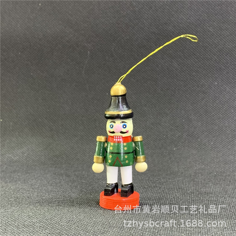 ويمكن الحصول على صورة لهدية عيد الميلاد المزينة بشجرة عيد الميلاد 6CM الجديدة 202022. Item Picture