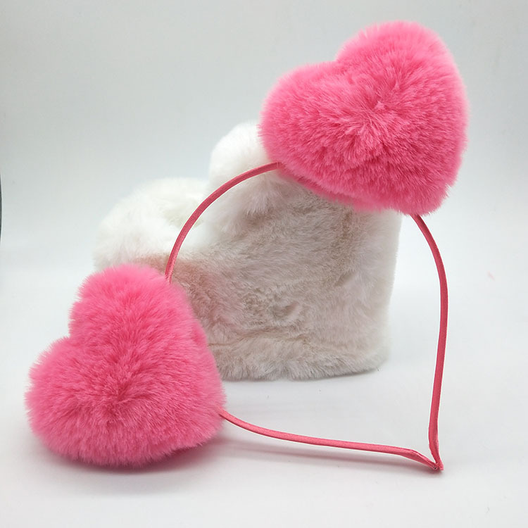 Love Plush Hair Band Small Rabbit Hair Heart Head Buckle Heart Girl Hair Accessories Plush Love Accessories Application Scenario