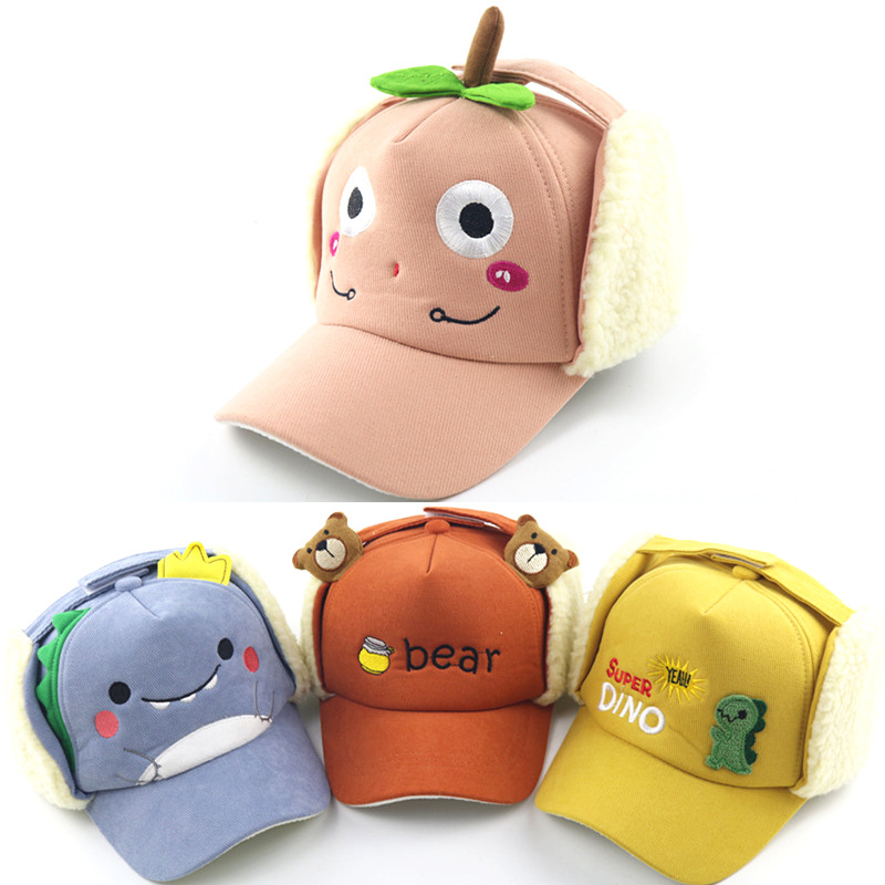 Children's hats 2020 Autumn and winter warm baseball caps, cute baby Lei Feng caps, outdoor warm ear-protecting baseball caps