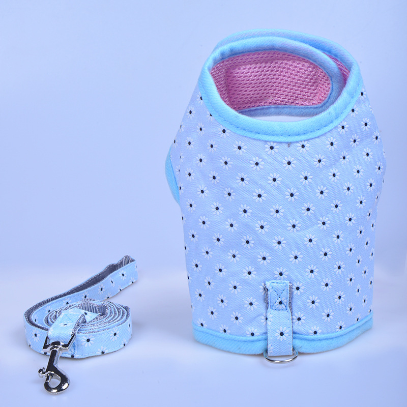 Fashionable dog pet leash vest for summer, thin and small and medium-sized dog teddy chest and back pet carrier clothes Item Picture