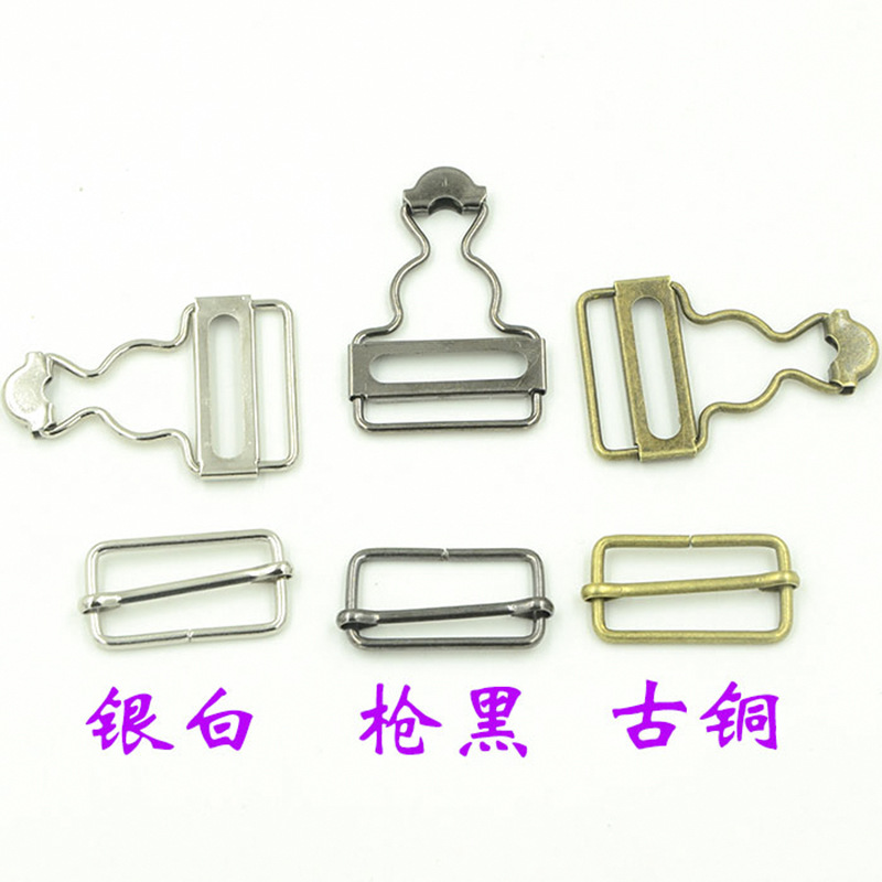 Metal three-position hook accessories for jeans with shoulder strap buttons, adjustable V-shaped buckle, shoulder strap parts, and cinched waist gourd buckle Application Scenario