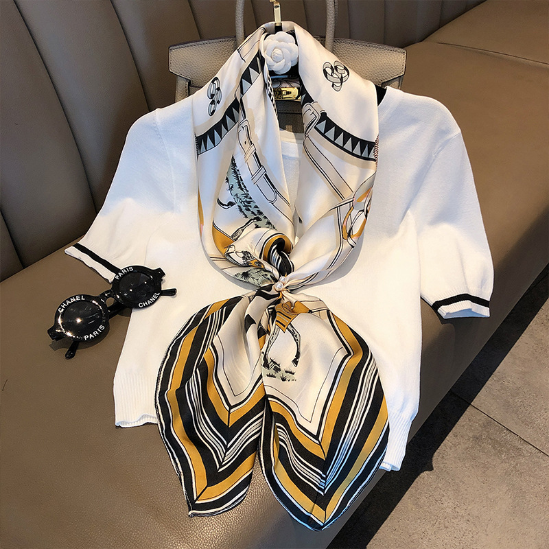 Spring New Korean Version Of Temperament Literature And Art With 90 Square Scarf Imitation Silk Scarf South Korea Color Small Fresh Silk Scarf Woman details Picture