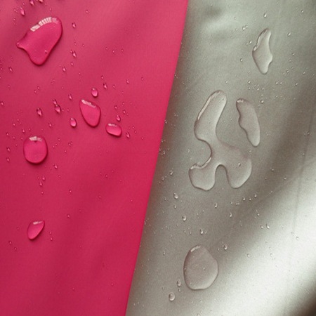 面料布匹/600D滴塑布/做衣服的布料/防滑布/防水布面料白底实物图