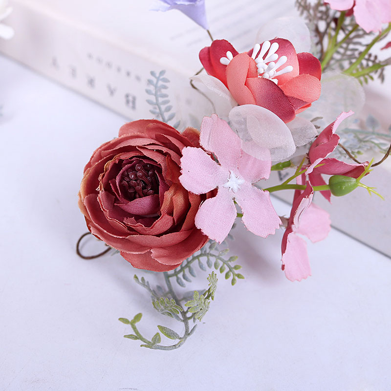 2022 New forest-style hairband, handcrafted flower wedding bride wreath, red artificial flower accessory for women Application Scenario