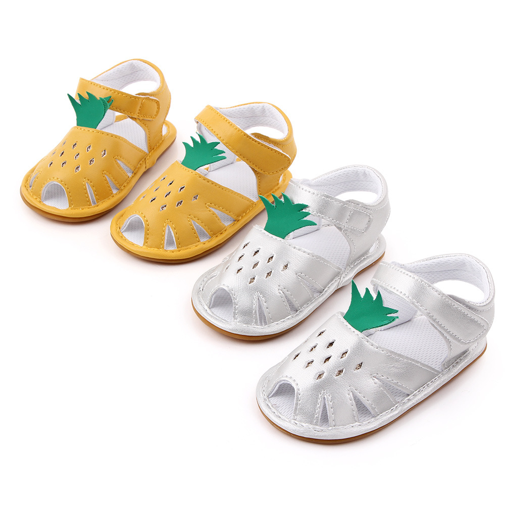 Summer 0-1 year old baby pineapple sandals, breathable and perforated walking shoes, cartoon soft rubber sole baby shoes 2398