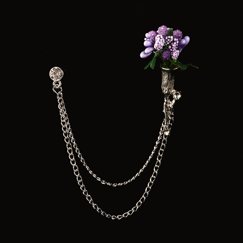 2020 New Fashion Trend Flower Chain Brooch Korean Version Simple Instagram Flower Corsage Pin Spot Wholesale Application Scenario