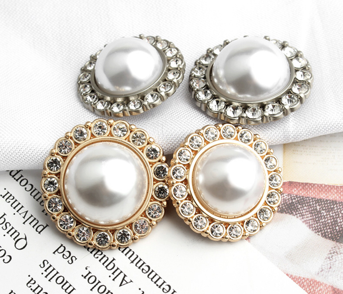 High-end metal diamond-encrusted pearl button small chanel-style fashionable coat, windbreaker, jacket, suit button, versatile decorative button Specification image