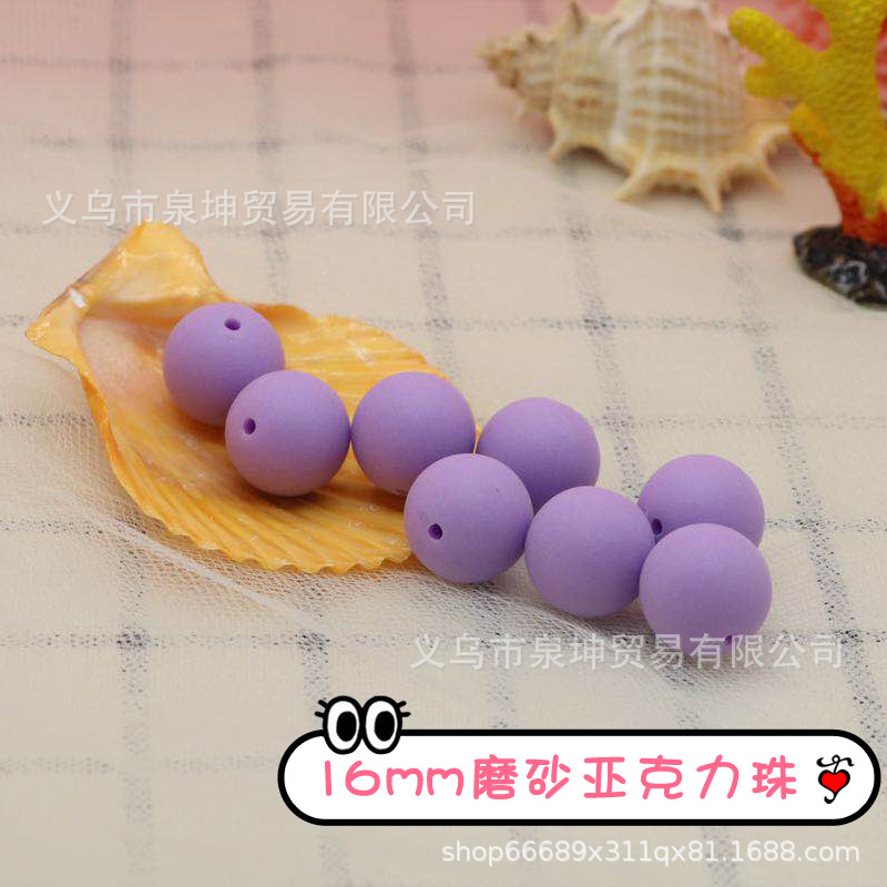 Acrylic candies, colored rubber, straight hole, round beads, phone cases, hair strings, earrings, hair bands, children's DIY accessories Application Scenario