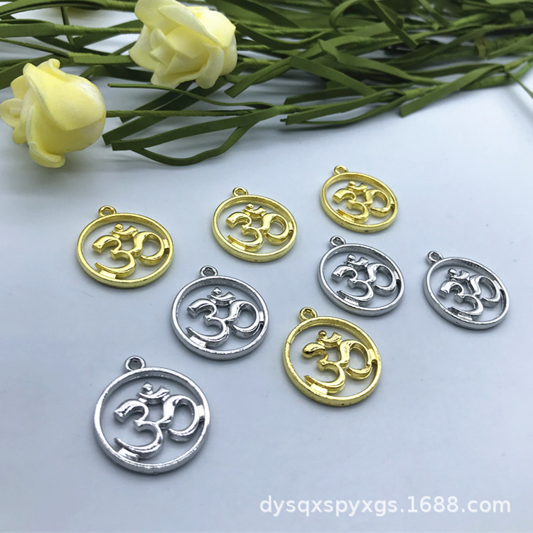 DIY jewelry accessories, silver alloy round pendants, necklaces, bracelets, pendants, factory direct sales. Colors can be customized Item Picture