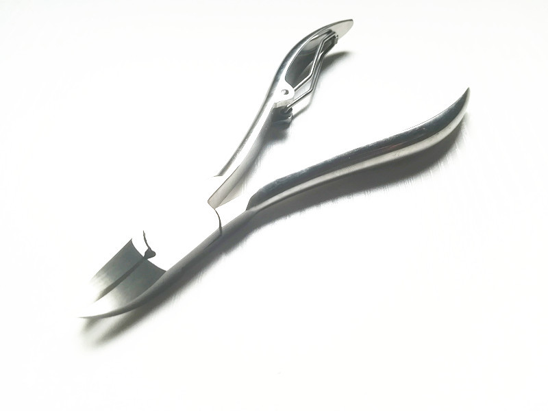 Factory stock of stainless steel dead skin pliers, beauty pliers, beauty tools, beauty sets, beauty scissors 8717
