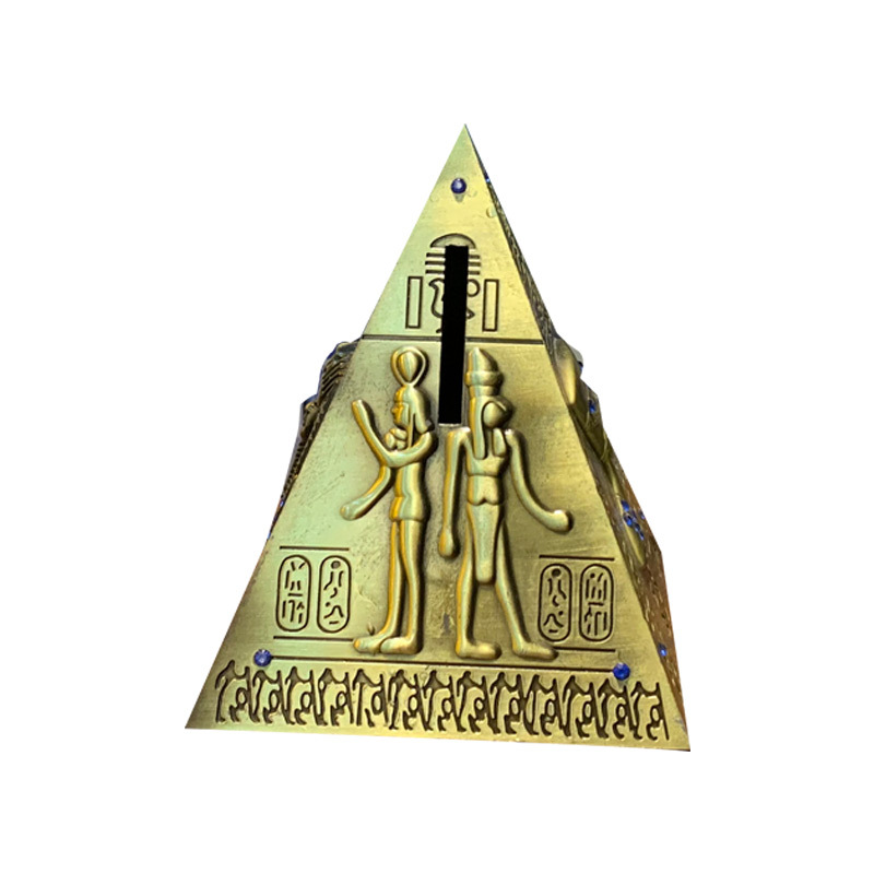 埃及金字塔储白底实物图