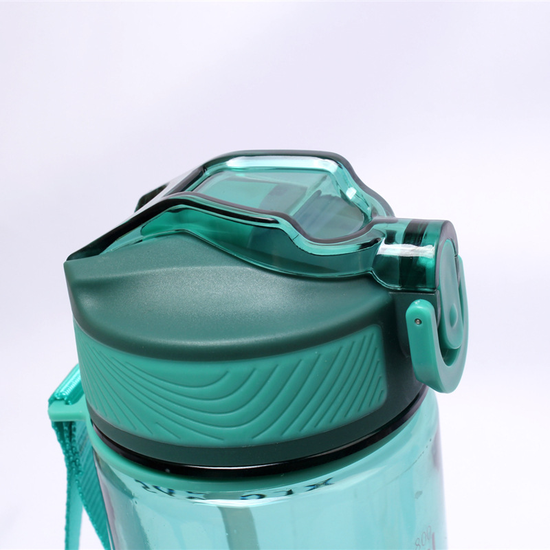 Large Capacity Sports Kettle Straw Cup Duckbill Cup Wholesale Adult Plastic Water Cup Portable Fitness Water Bottle Custom Application Scenario