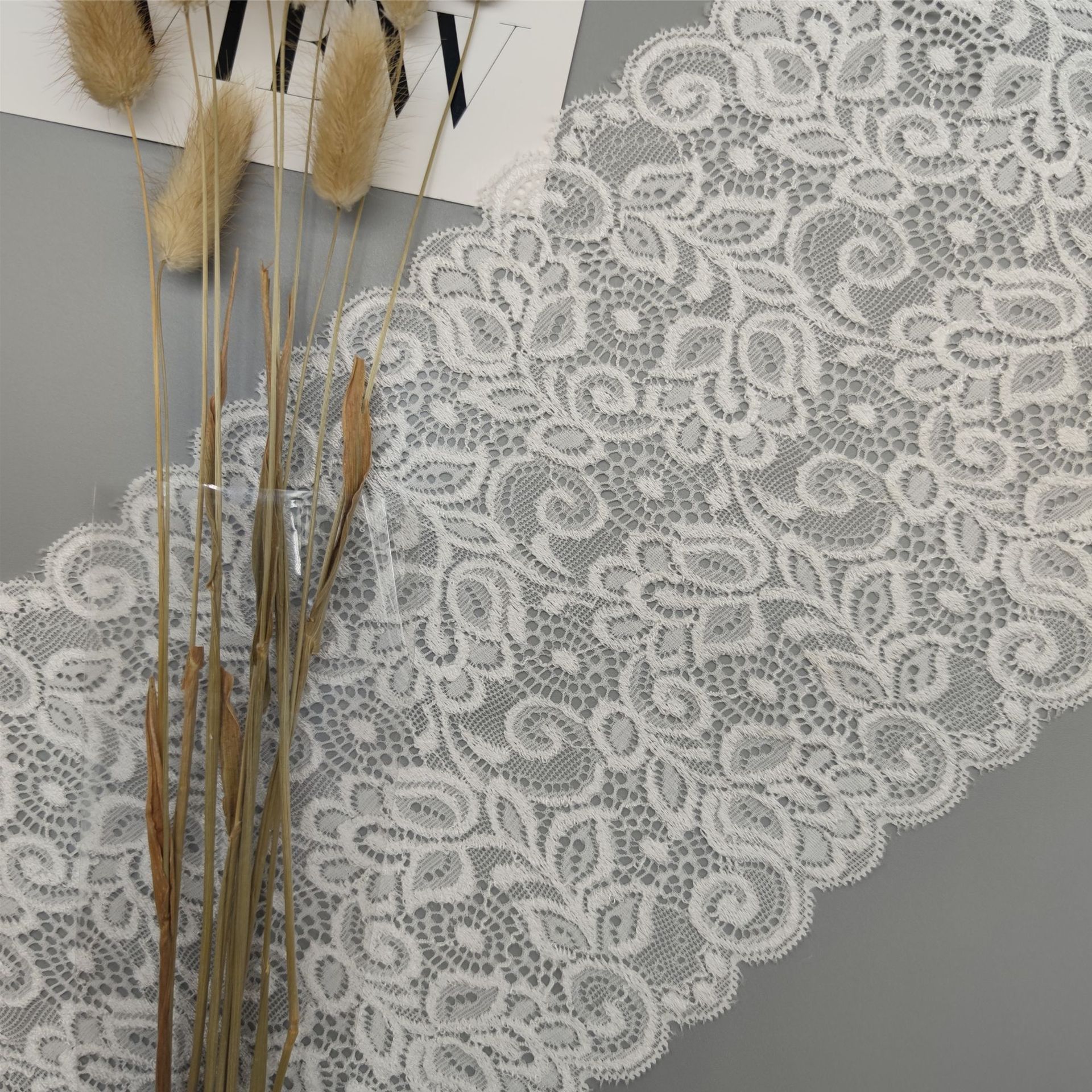 18cm wide lace stretch pressed yarn lace knitted nylon silk clothing and underwear, thickened collar, lace lace at the trouser cuffs Item Picture