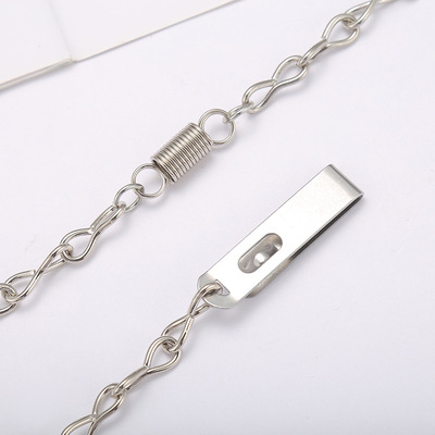 Trendy and personalized pants paired with chain hangers are fashionable and versatile. Metal cross chain hangers are available for wholesale from street manufacturers Specification image