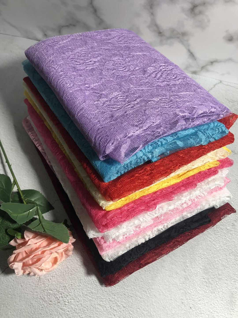 Wholesale and customization of home textile and clothing accessories, non-elastic rose fabric, skirts, wedding dresses, underwear, lace fabric Item Picture