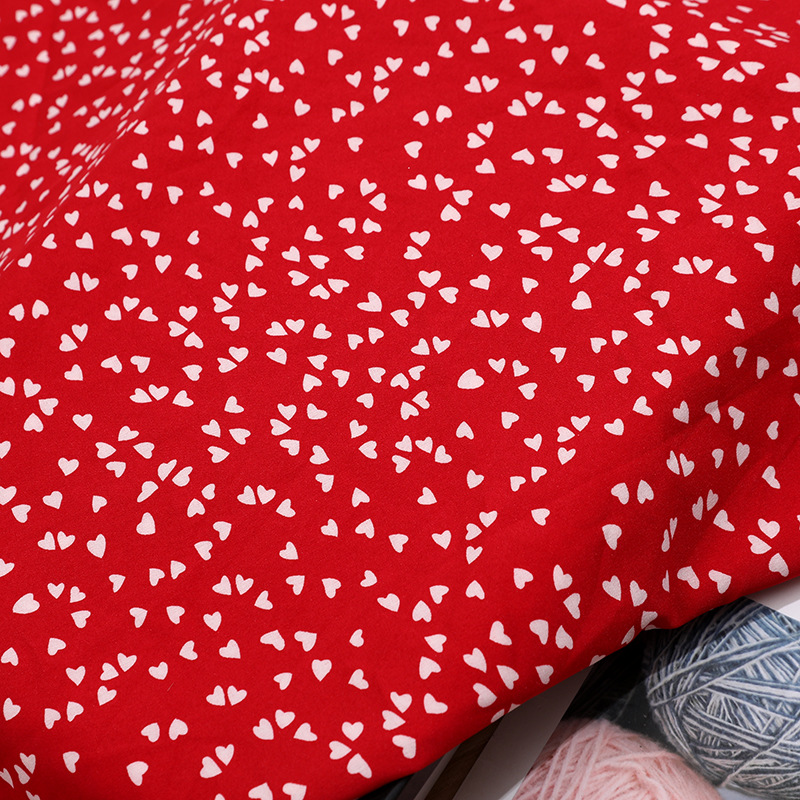Spring and summer new dress: Chiffon plain weave fabric, heart-shaped printed polyester fabric, four-sided elastic clothing fabric in stock Application Scenario