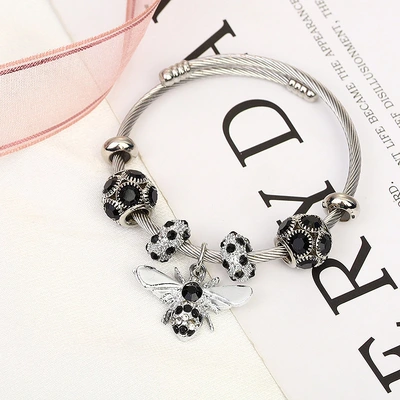 Oly Magic Bracelet 676 Cross-Border Explosive Jewelry Titanium Steel Gold Silver Adjustable Bee Shiny Diamond Ball Hot Sale Manufacturers Supply