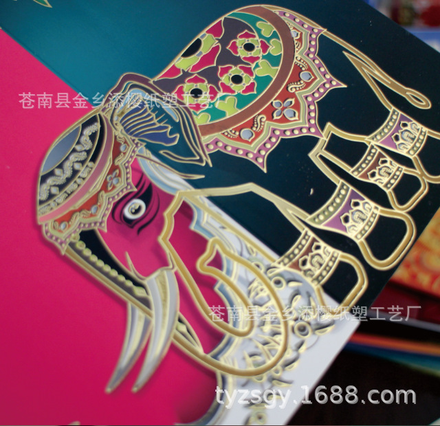 Customized wholesale of Shigodi gold-embossed greeting cards for Christmas, birthdays, messages, blessings and thank-you postcards Application Scenario