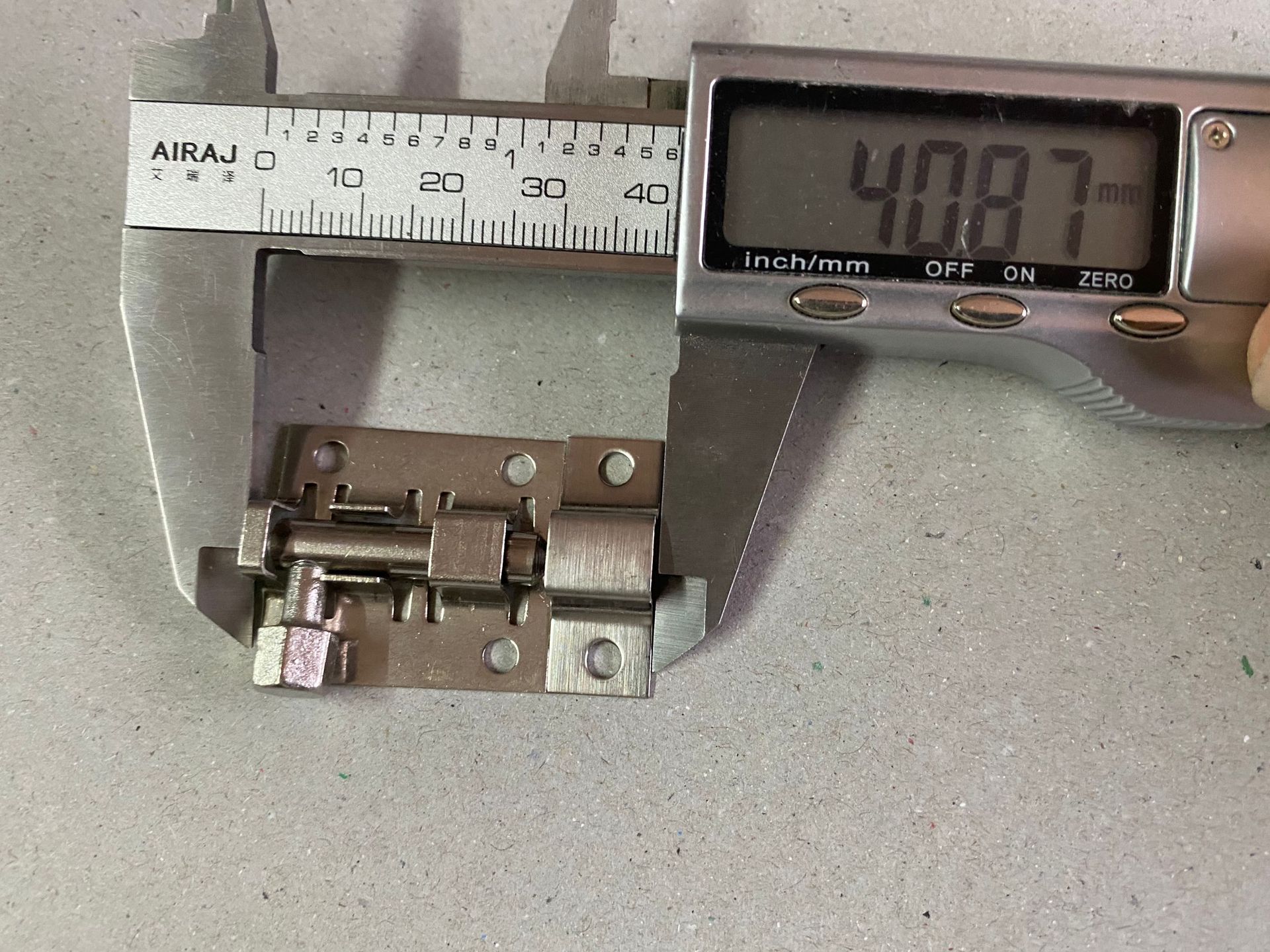 1.2 Inch Stainless Steel Latch Mini Pocket Latch Arts And Crafts Toy Latch details Picture