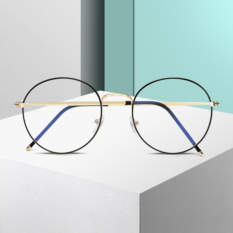 Sporty, individualistic, retro full-frame metal transparent full-frame alloy gold flat glasses available for prescription Application Scenario