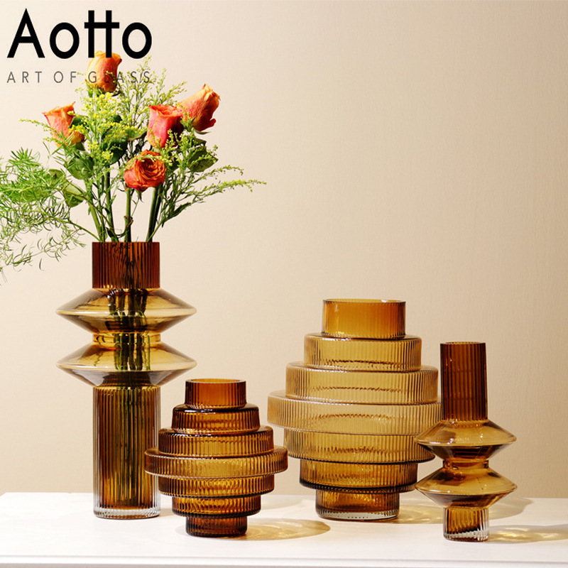 Nordic creative glass vases, living room flower arrangements, hydroponic dining tables, coffee tables, home soft furnishings, and light luxury displays Application Scenario