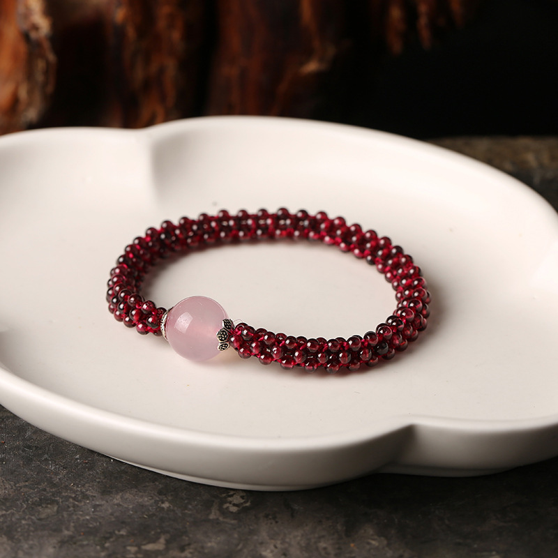 New natural crystal jewelry garnet bracelet purple teeth Wutianhe stone woven hand row Wechat business explosion thumbnail