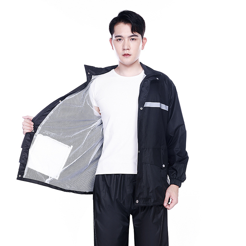 Manufacturers Direct Sales Split Raincoat Set Adult Rainpants Full Body Anti-Storm Reflective Raincoat Wholesale Poncho Application Scenario