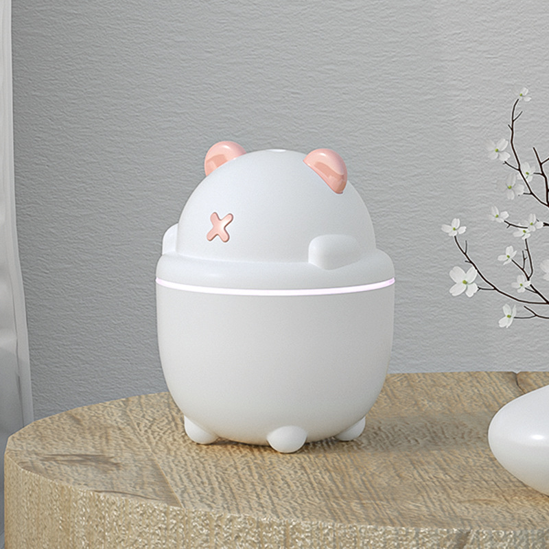 New Bear Baby large-capacity usb humidifier gift mini Office portable car aromatherapy humidifier manufacturer Application Scenario