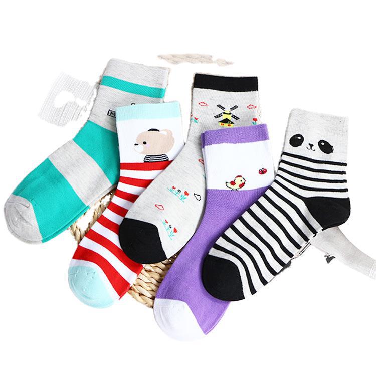 New autumn and winter women's socks, Japanese-style candy-colored mid-calf women's cotton socks, directly approved by the Northeast women's socks manufacturer Application Scenario