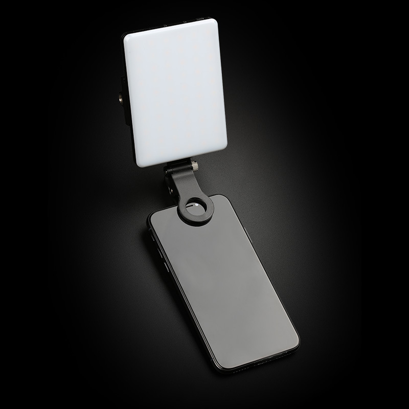 Fengbiao 60AI mobile phone fill light, handheld portable fill light, live-streaming selfie light for hosts, outdoor fill light and beauty enhancement Application Scenario