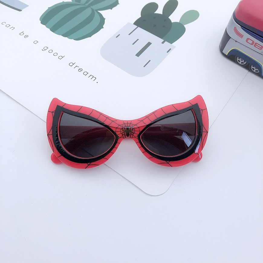 Spider-man trendy cartoon boys' and girls' decorative glasses, fashionable and individual baby sunglasses, children's Korean-style sunglasses Item Picture