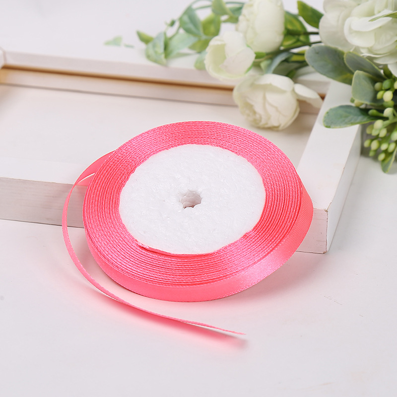 In-stock simple 1cm ribbon bouquet clothing gift box packaging ribbon festival DIY gift decoration polyester ribbon Application Scenario