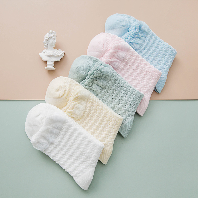 Postpartum socks, spring and summer maternity cotton socks, mid-calf women's socks, solid color thin style, mesh loose opening, non-constricting maternity socks Application Scenario