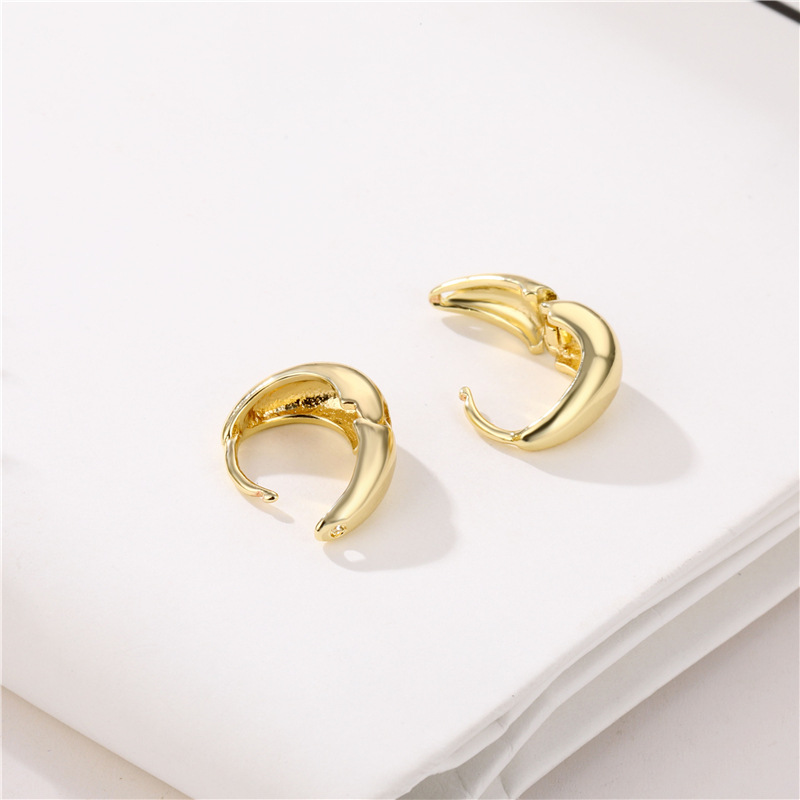 Korean Version Of Simple Geometric C-Shape Ear Buckle Color Matching Oval Earrings Feminine Ins-Style Hollow Smooth Earrings Popular Jewelry Fashion Earrings Korean Version Earrings Ear Buckle Brand Oem Processing Application Scenario