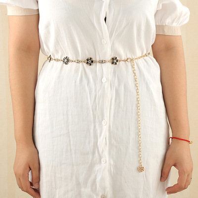 Metal multi-layer hollowed-out flower waist chain, sunflower waist chain, personalized street style simple body chain, available in two colors Item Picture
