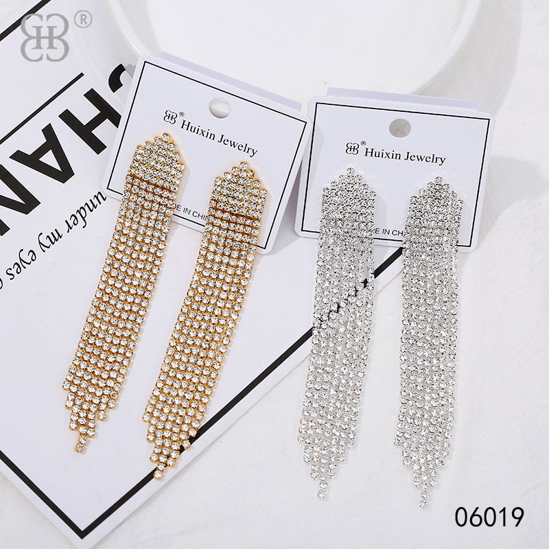 Temperament Rhinestone Dress Earrings Personality Fashion Light Luxury Earrings Fall Europe And The United States Long Tassel Earrings Products Stud Wholesale