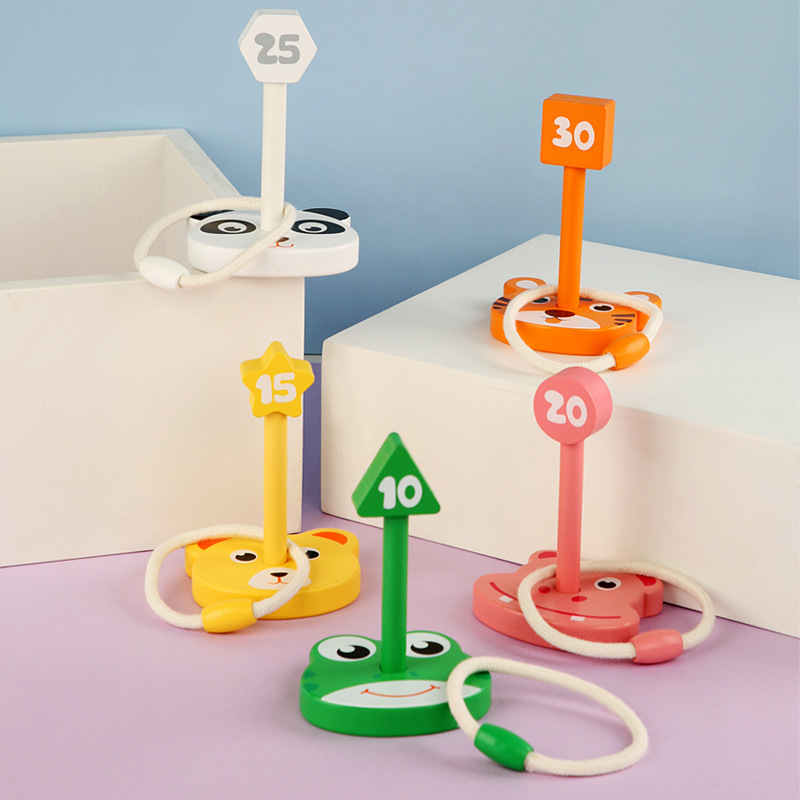Children's hand-eye coordination loop toy wooden throwing loop kindergarten early education puzzle loop game full figure