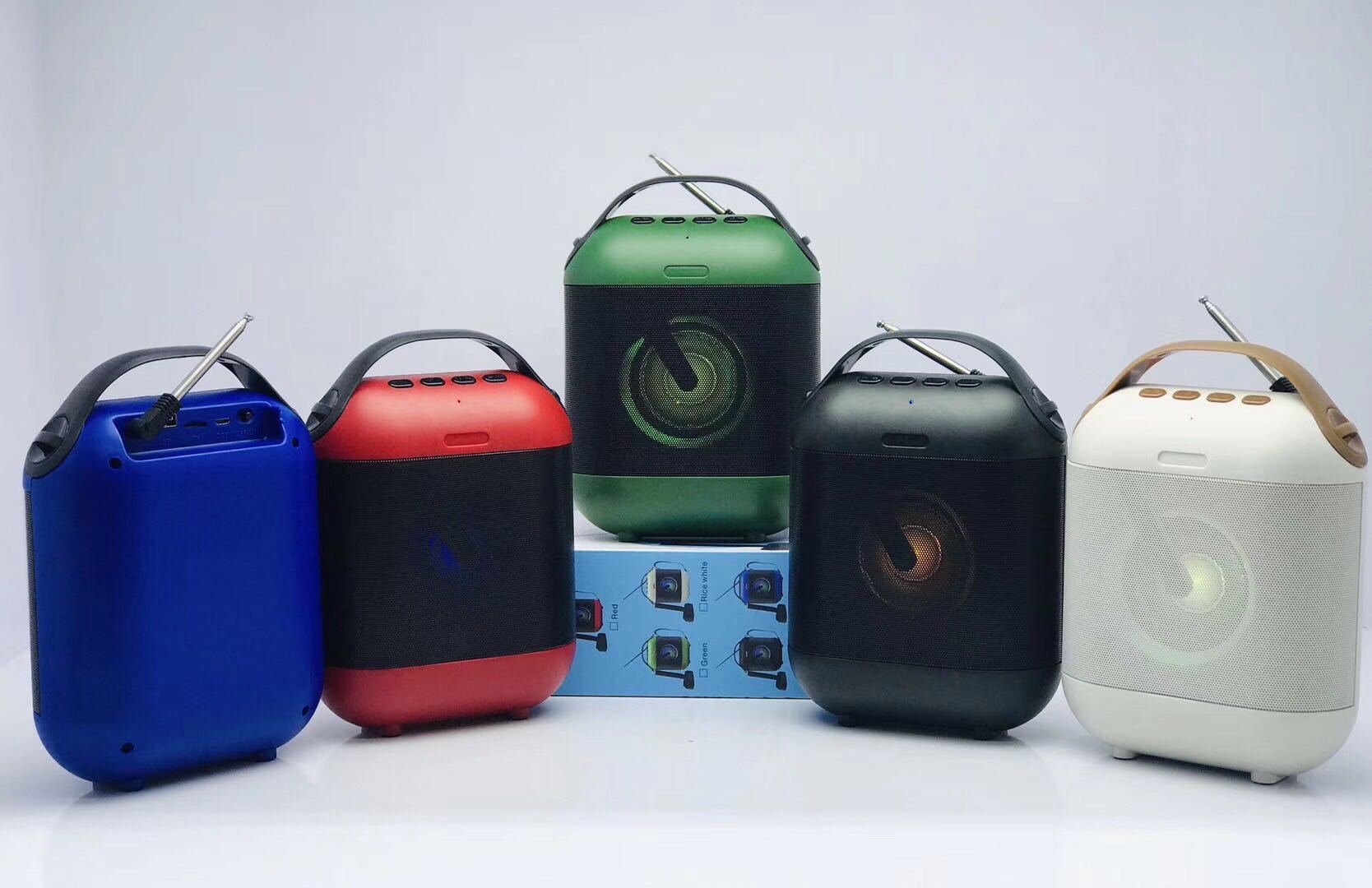 African subwoofer Bluetooth speaker, Bluetooth TWS series, outdoor shoulder strap, handle Bluetooth speaker CR-X113 details Picture