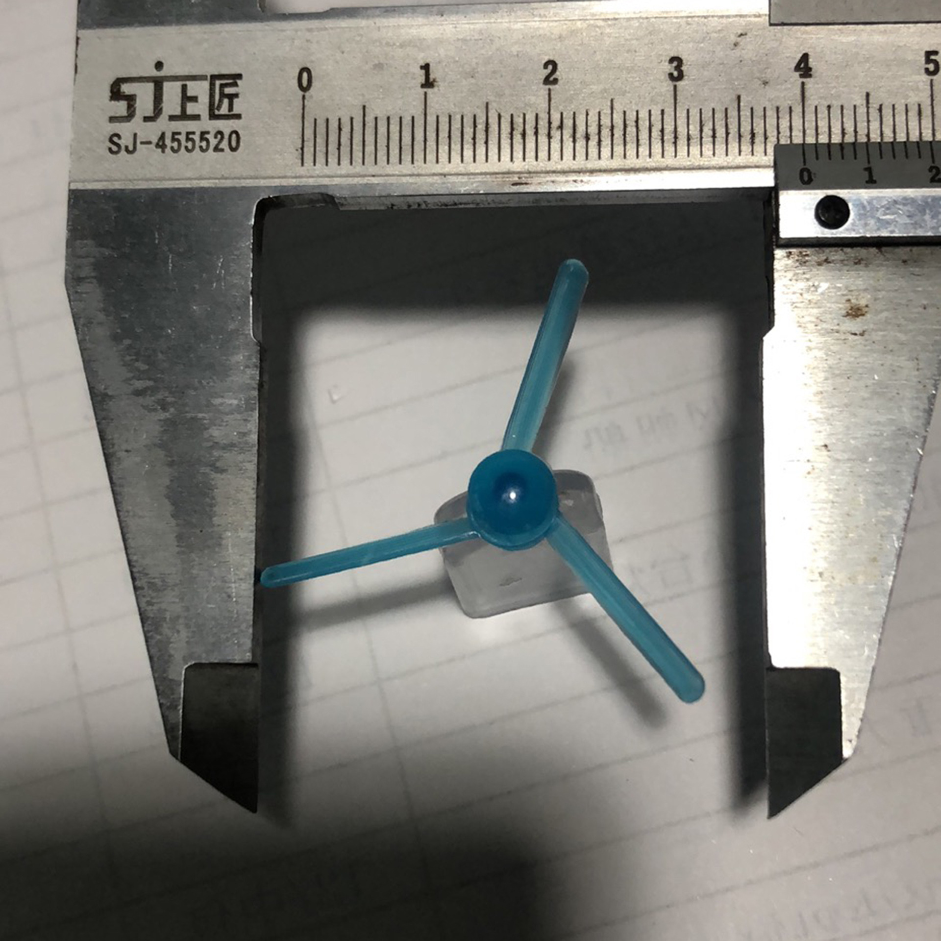 Factory direct sales of hand-thrown rotary aircraft parts, propellers, nose blades, flying toys, and customized accessories Item Picture