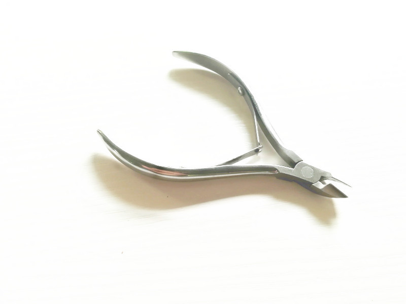 Factory direct sales of stainless steel dead skin pliers, dead skin shears, beauty tools, beauty sets, dead skin shears 9911A Specification image