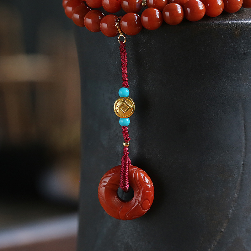 18K gold Sichuan Liangshan material Nan red agate three-circle beautiful matching carved peace buckle drip round bead bracelet, 6mm women's style Application Scenario