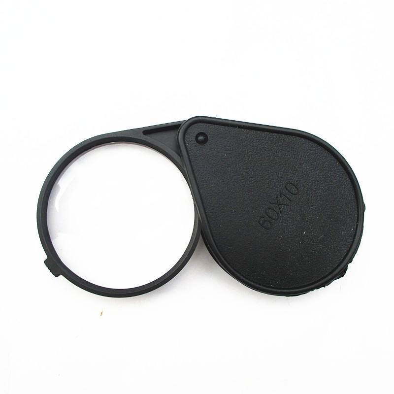 Wholesale portable magnifying glasses, folding magnifying glasses, 60 magnifying glasses, magnifying glasses for the elderly and children Application Scenario