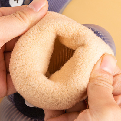 2021 New baby breathable round head toddler shoes casual cute cartoon bear indoor home socks shoes Application Scenario
