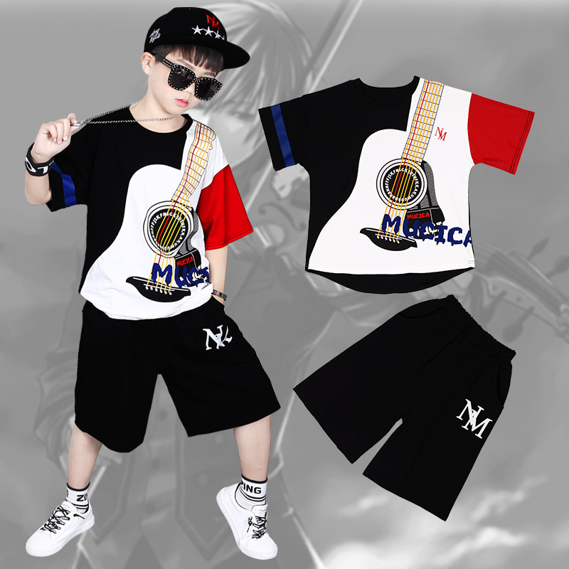 The new Korean-style men's clothing set for summer 2021, a loose and stylish two-piece set for children's sportswear