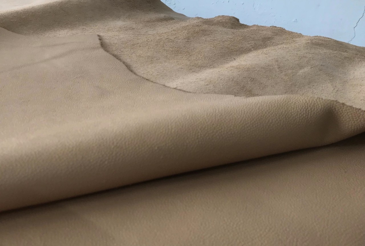 Yiwu Ha Niu genuine leather caviar top-grain cowhide 1.0-1.2mm in four colors (white/coffee/brown/black) Item Picture