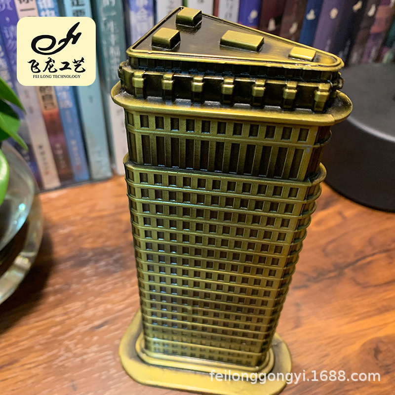 Metal alloy handicrafts, home furnishings, travel souvenirs, photography props and gifts of the Triangle Building, a landmark building in the United States Application Scenario