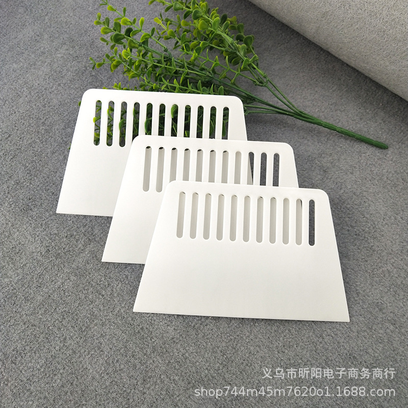 Scraper plastic wallpaper large film scraper tool Transparent paint scraper putty plastic scraper 1 yuan supply full figure