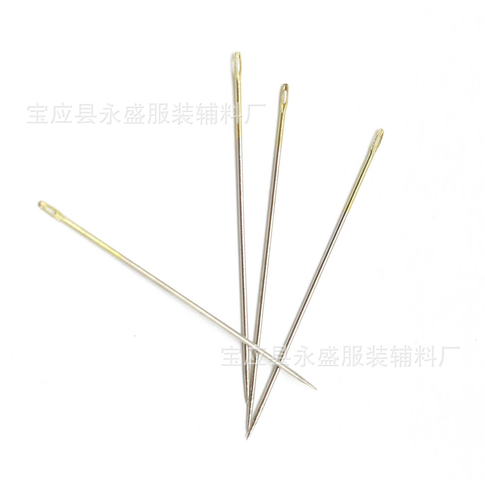 قام الصانع بتوزيع 30 قطعة من قطع الإبر عبر الحدود من أجل علبة إبر سوداء ذات ذيل بالذهب Item Picture