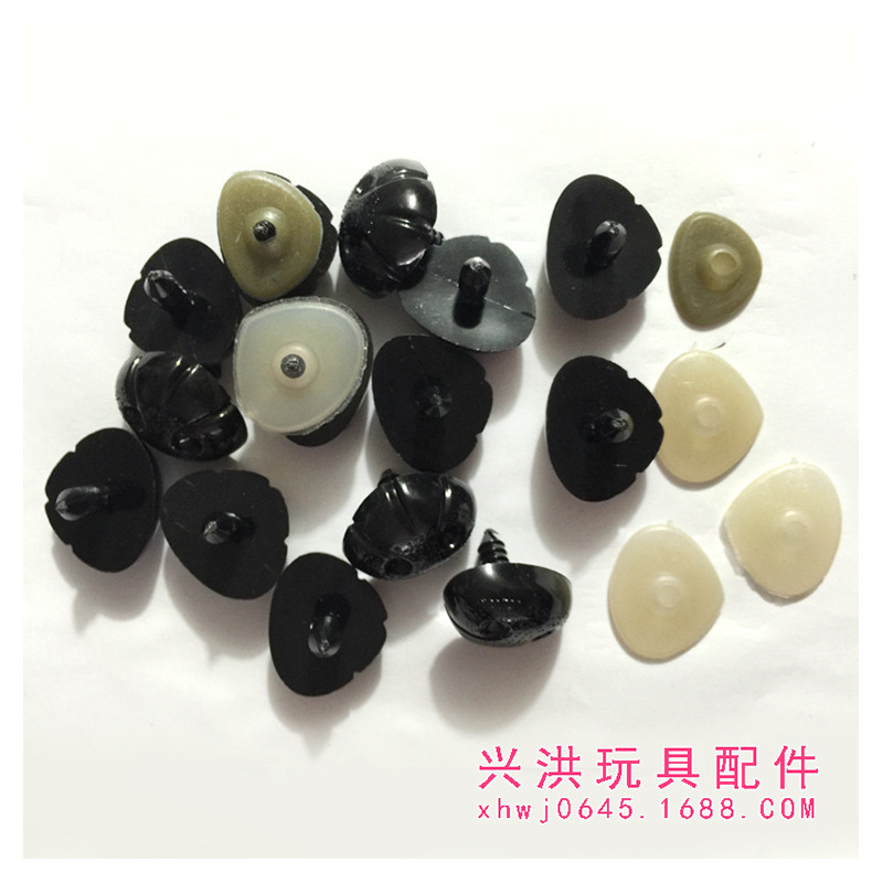 Plush Toy Plastic Eyes Nose Accessories Toy Accessories 30Mm Black Pitted Triangle Nose Pitted Nose Item Picture