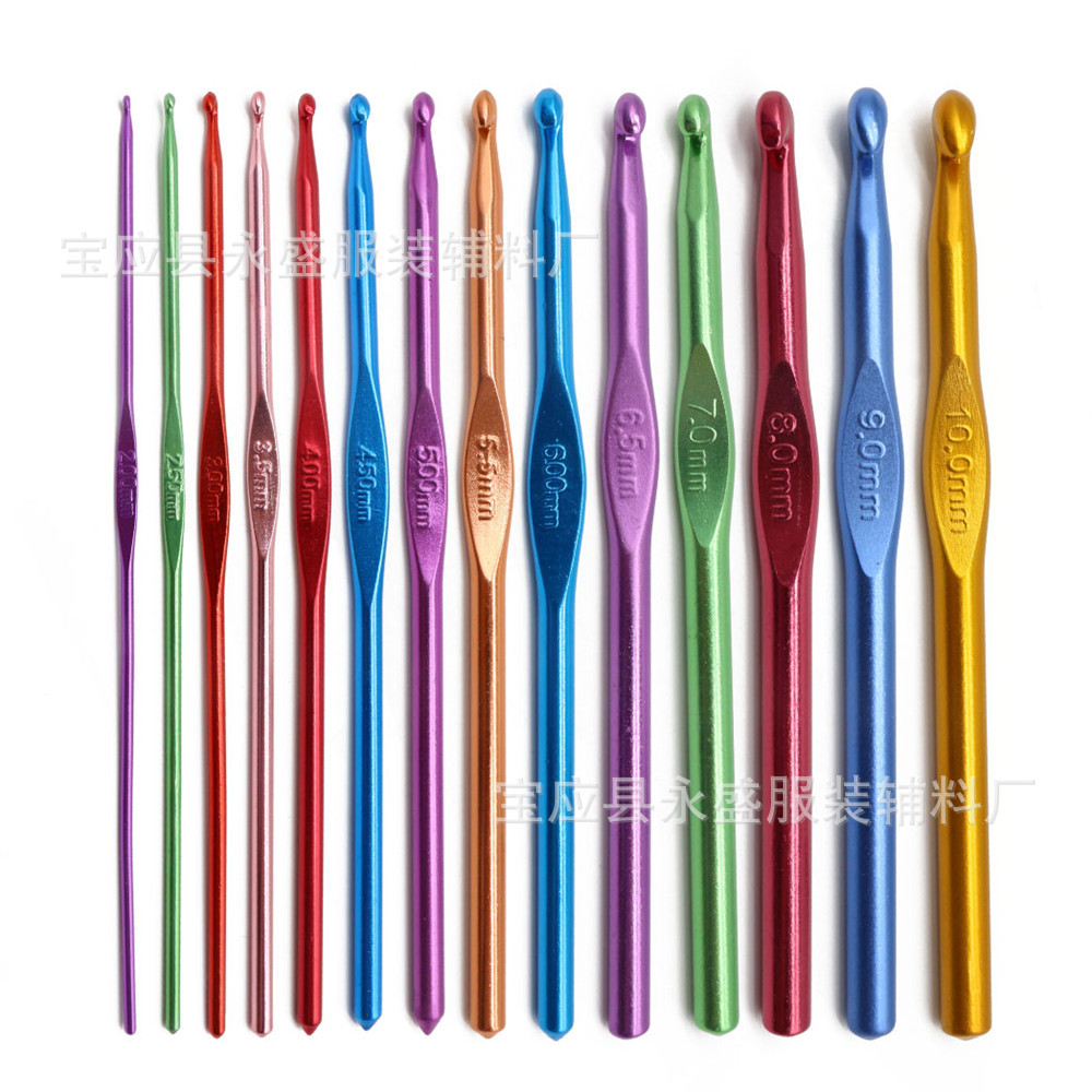 Wholesale 12 pieces of colored aluminum oxide single-head crochet hooks for Afghan DIY sweater knitting, cross-border new style Application Scenario